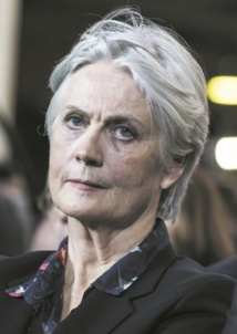 Penelope Fillon : L’épouse discrète sous les projecteurs judiciaires Penelope Fillon : L’épouse discrète sous les projecteurs judiciaires