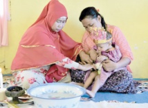 L'excision, cauchemar des fillettes en Indonésie L'excision, cauchemar des fillettes en Indonésie