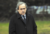 Platini accuse l'administration de la Fifa d'avoir voulu lui nuire Platini accuse l'administration de la Fifa d'avoir voulu lui nuire