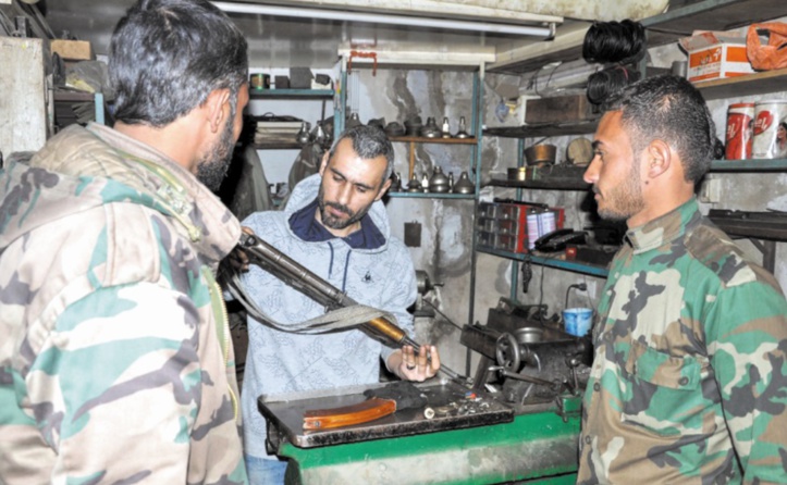 Réparer des armes, un commerce prospère dans la Syrie en guerre Réparer des armes, un commerce prospère dans la Syrie en guerre