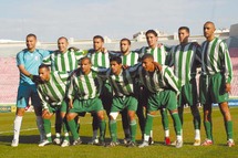 Stade et salle non-conformes aux normes internationales