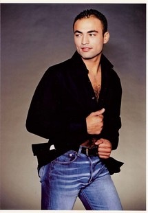 Le nouvel album de l’artiste est dans les bacs : Salim chante “Salama” Le nouvel album de l’artiste est dans les bacs : Salim chante “Salama”