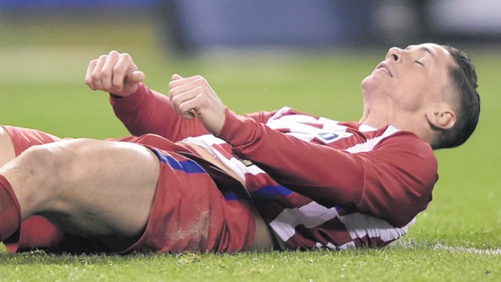 Fernando Torres a la tête dure Fernando Torres a la tête dure