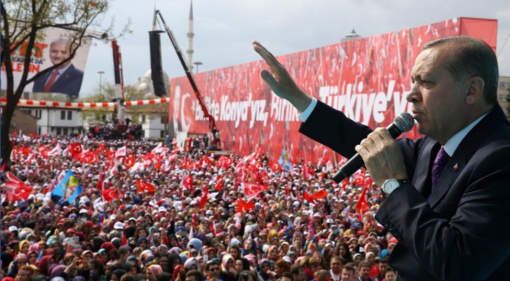 Victoire étriquée et contestée pour Erdogan au référendum en Turquie Victoire étriquée et contestée pour Erdogan au référendum en Turquie