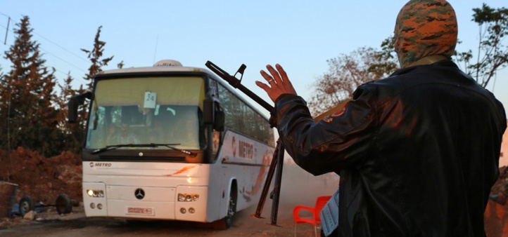 L'évacuation de 3.000 Syriens bloquée en route L'évacuation de 3.000 Syriens bloquée en route