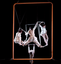 Spectacle de la «Compagnie Res de Res» au Théâtre national Mohammed V de Rabat Spectacle de la «Compagnie Res de Res» au Théâtre national Mohammed V de Rabat