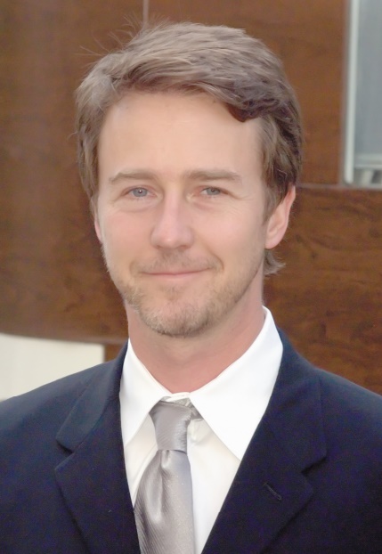 Ces célébrités qui ont fait des études étonnantes : Edward Norton, diplômé d’Histoire