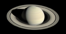 La sonde Cassini a fait des photos et découvertes incroyables autour de Saturne