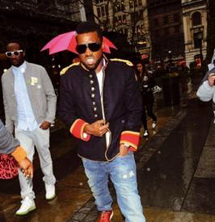Après un incident avec des paparazzis : Le rappeur Kanye West inculpé