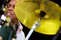 Le batteur de jazz Roy Haynes fait commandeur des Arts et Lettres