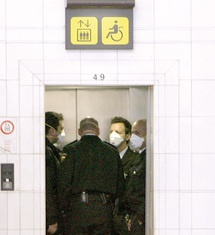 Multiplication des mesures de prévention à travers le monde : La grippe porcine débarque en Espagne Multiplication des mesures de prévention à travers le monde : La grippe porcine débarque en Espagne