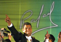 Elections présidentielles équatoriennes : Rafael Correa fête sa victoire