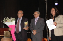 Le Festival Founoun des poésies marocaines : Vibrant hommage au poète Abderrafie El Jaouahiri Le Festival Founoun des poésies marocaines : Vibrant hommage au poète Abderrafie El Jaouahiri