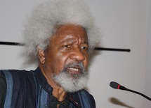 Wole Soynika : «La paix ne serait possible et durable sans une base de justice» Wole Soynika : «La paix ne serait possible et durable sans une base de justice»