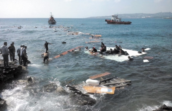 Au moins 20 migrants morts dans un nouveau drame en Méditerranée Au moins 20 migrants morts dans un nouveau drame en Méditerranée