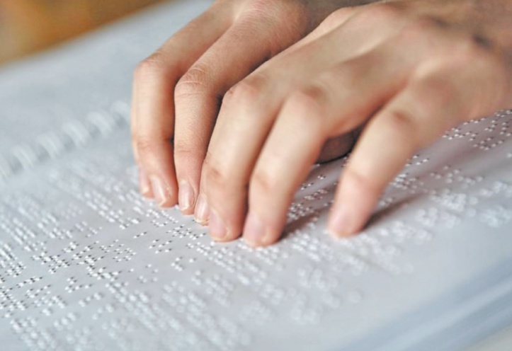 Rencontre à Hay Hassani pour renforcer la citoyenneté des aveugles au Maroc Rencontre à Hay Hassani pour renforcer la citoyenneté des aveugles au Maroc