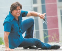 Tom Cruise joue aux barons de la drogue dans “American Made”