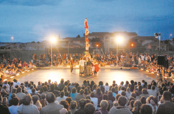 Les arts de la rue en fête à Fès Les arts de la rue en fête à Fès
