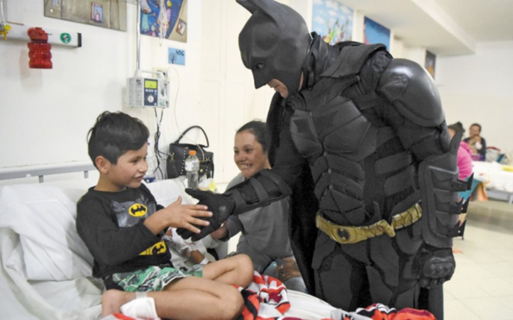 Un Batman argentin au chevet d'enfants malades Un Batman argentin au chevet d'enfants malades