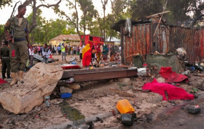 Au moins 18 tués dans une attaque shebab à Mogadiscio Au moins 18 tués dans une attaque shebab à Mogadiscio