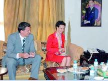 Série de rencontres avec les acteurs de la société civile, les élus  et les autorités locales Série de rencontres avec les acteurs de la société civile, les élus  et les autorités locales