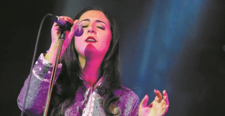 La voix sublime de Nabyla Maan séduit le public tangérois La voix sublime de Nabyla Maan séduit le public tangérois