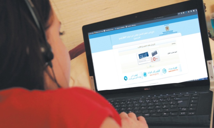 Les nouveaux bacheliers savourent leur succès…en attendant : Le taux de réussite tourne désespérément autour de 50% Les nouveaux bacheliers savourent leur succès…en attendant : Le taux de réussite tourne désespérément autour de 50%