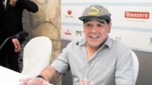 Diego Maradona devient citoyen d'honneur de Naples Diego Maradona devient citoyen d'honneur de Naples