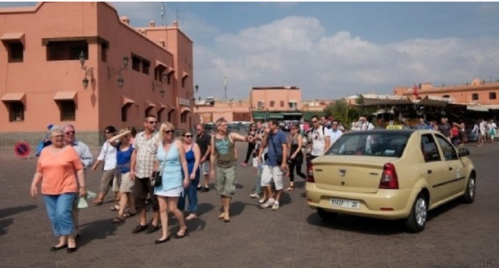 Faux guides et vrais arnaqueurs Faux guides et vrais arnaqueurs