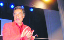 Festival international d’Ifrane : Abdelwahab Doukkali, le doyen, ne  perd rien  de sa verve