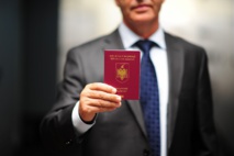 En Albanie, le passeport bulgare vide Trebisht