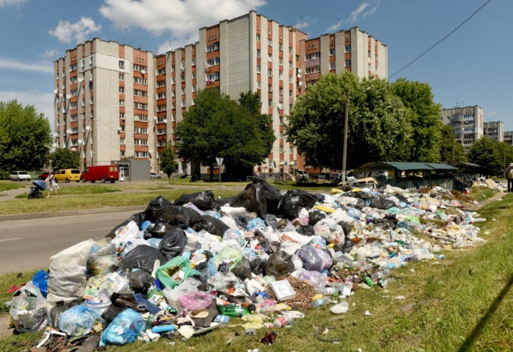 A Lviv, crise des ordures sur fond de lutte politique