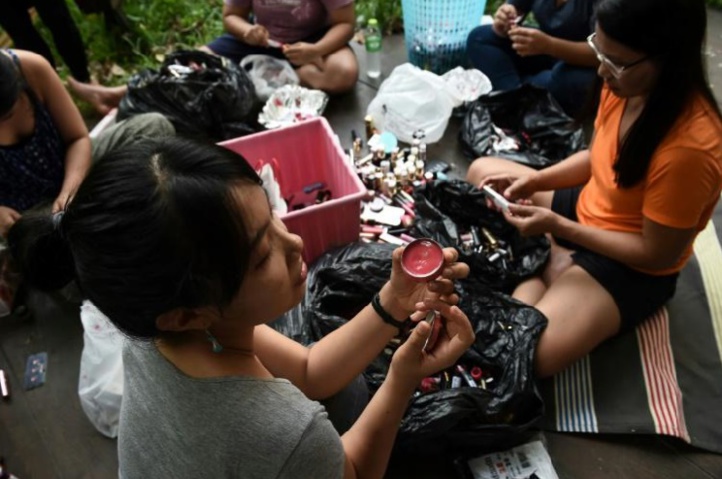 En Thaïlande, du maquillage pour alléger la peine des prisonnières En Thaïlande, du maquillage pour alléger la peine des prisonnières
