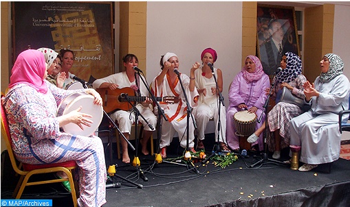 Essaouira à l’heure de la Hadra féminine et de la musique de transe Essaouira à l’heure de la Hadra féminine et de la musique de transe