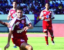 Matches avancés du championnat de première division de football : Le KACM et le WAC se repositionnent Matches avancés du championnat de première division de football : Le KACM et le WAC se repositionnent