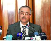 Chakib Benmoussa rencontre les différentes composantes de la société civile à Laâyoune Chakib Benmoussa rencontre les différentes composantes de la société civile à Laâyoune