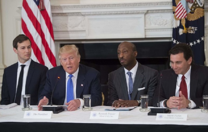 Le désamour grandit entre Trump et les patrons américains Le désamour grandit entre Trump et les patrons américains