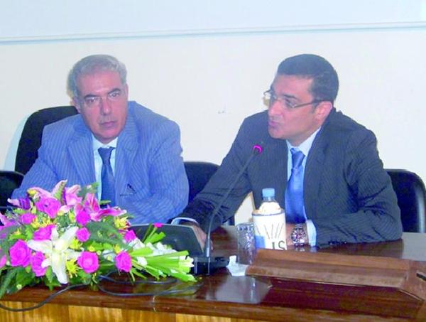 Faiçal Laaraichi dans une rencontre ouverte avec les étudiants de l'ISIC : «Ce qu'écrit une certaine presse relève de la malhonnêteté intellectuelle» Faiçal Laaraichi dans une rencontre ouverte avec les étudiants de l'ISIC : «Ce qu'écrit une certaine presse relève de la malhonnêteté intellectuelle»