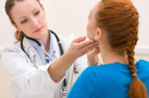 Pourquoi est-ce que la grossesse est une période à risque pour la thyroïde ?