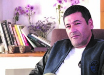 Le “faux président“ arrêté sous une fausse identité Le “faux président“ arrêté sous une fausse identité