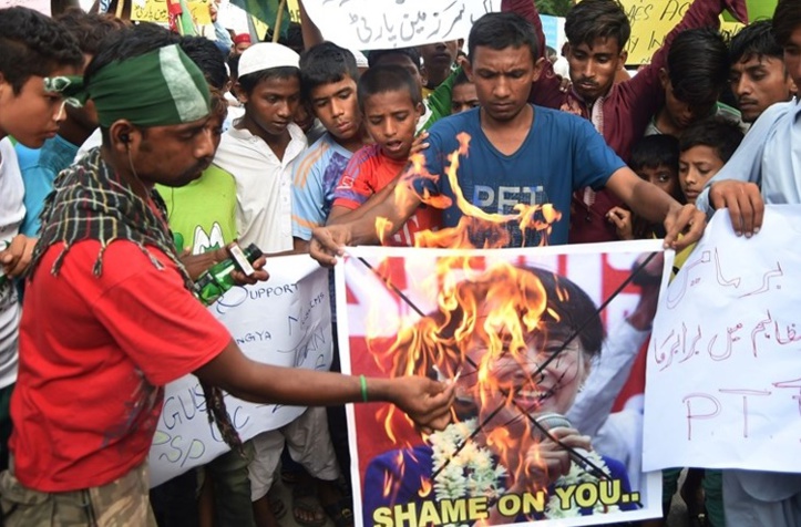 Pétition pour réclamer le retrait du Nobel de Suu Kyi Pétition pour réclamer le retrait du Nobel de Suu Kyi