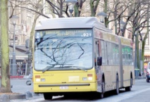 Insolite : Une dame accouche dans un bus à Liège Insolite : Une dame accouche dans un bus à Liège