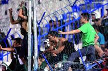 Le sport roi a compensé chez l'homme ce tempérament impétueux qui le portait à livrer bataille à tout et pour rien : Le football, une allégorie de la guerre Le sport roi a compensé chez l'homme ce tempérament impétueux qui le portait à livrer bataille à tout et pour rien : Le football, une allégorie de la guerre