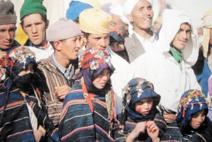 Imilchil: Du haut des cimes bourgeonne l’amour et des fiançailles fleurissent les mœurs Imilchil: Du haut des cimes bourgeonne l’amour et des fiançailles fleurissent les mœurs