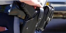 ​Un policier contraint de faire usage de son arme de service