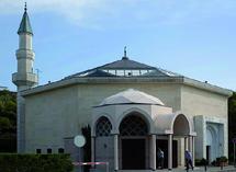 Vrai sujet et faux débat ! : Des mosquées sans minarets ou des mosquées sans les Suisses ? Vrai sujet et faux débat ! : Des mosquées sans minarets ou des mosquées sans les Suisses ?