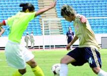 Football féminin  : Le championnat sous le signe du report et du mécontentement