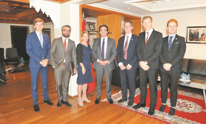 Abdelkrim Benatiq reçoit une délégation parlementaire suédoise Abdelkrim Benatiq reçoit une délégation parlementaire suédoise