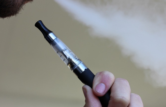 Le passage à la cigarette électronique peut éviter des millions de morts Le passage à la cigarette électronique peut éviter des millions de morts