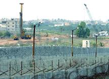 Une mosquée de Cisjordanie vandalisée par des colons : Tsahal arrête le coordinateur de la campagne contre le mur de séparation Une mosquée de Cisjordanie vandalisée par des colons : Tsahal arrête le coordinateur de la campagne contre le mur de séparation